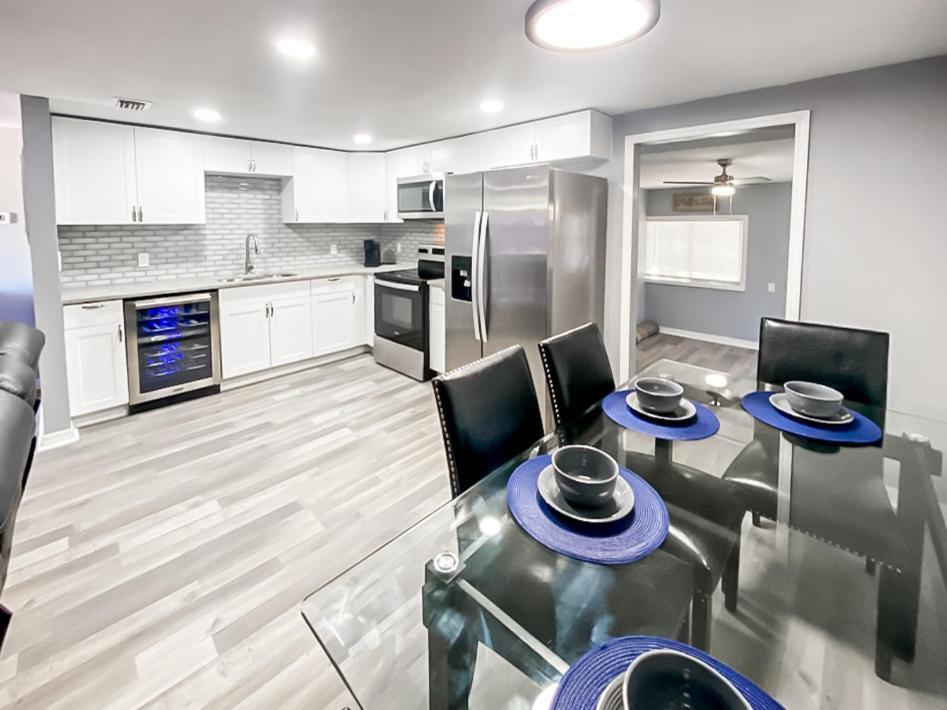 Sarasota Modern, Spacious, Comfy, Queen Beds, Backyard Rental Dış mekan fotoğraf